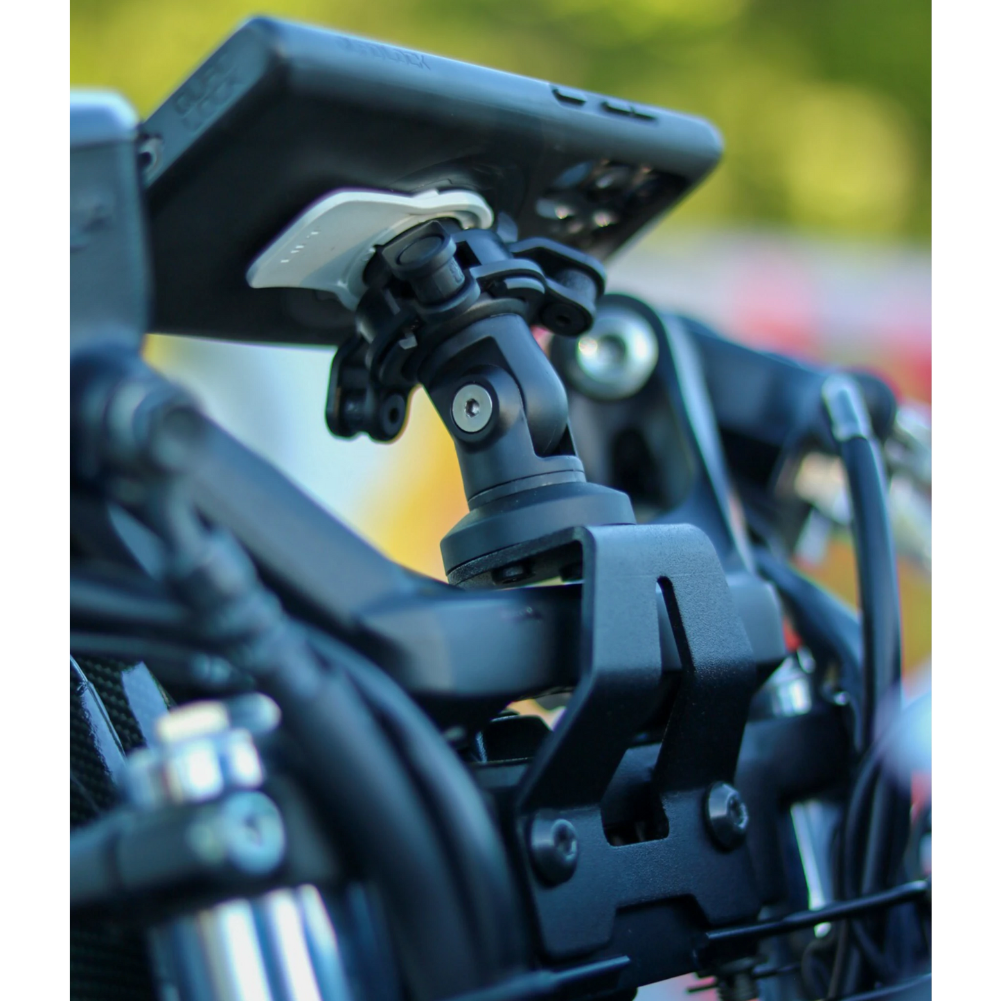 Ninja 650 Quad Lock Phone Mount Bracket | 2017–2025 Kawasaki Ninja 650 Accessories